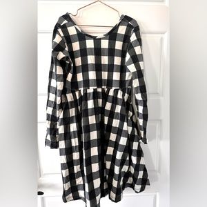 Hanna Andersson black and white dress - 8